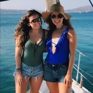 Meet your Posher, Nina